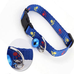 Pet collar with bell paw pattern